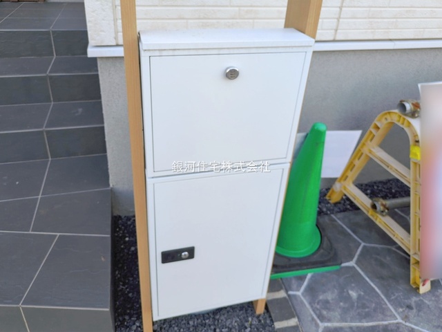 G00386442 千葉県四街道市内黒田 新築一戸建て 3990万円 土地面積192.87m² (約58.34坪) 建物面積88.60m² (約26.80坪) 間取り３ＬＤＫ 築年月2025年03月(築１年以内)【外観11】