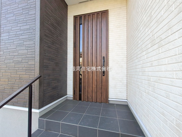 G00386442 千葉県四街道市内黒田 新築一戸建て 3990万円 土地面積192.87m² (約58.34坪) 建物面積88.60m² (約26.80坪) 間取り３ＬＤＫ 築年月2025年03月(築１年以内)【外観12】