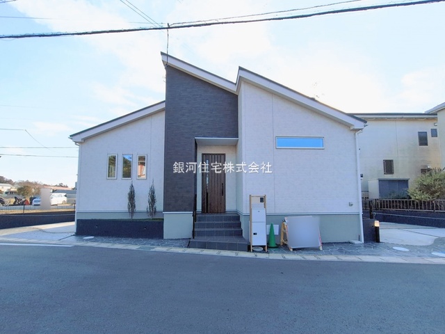 G00386442 千葉県四街道市内黒田 新築一戸建て 3990万円 土地面積192.87m² (約58.34坪) 建物面積88.60m² (約26.80坪) 間取り３ＬＤＫ 築年月2025年03月(築１年以内)【外観16】