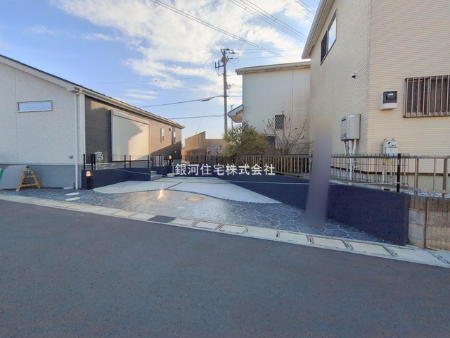 G00386442 千葉県四街道市内黒田 新築一戸建て 3990万円 土地面積192.87m² (約58.34坪) 建物面積88.60m² (約26.80坪) 間取り３ＬＤＫ 築年月2025年03月(築１年以内)【外観17】