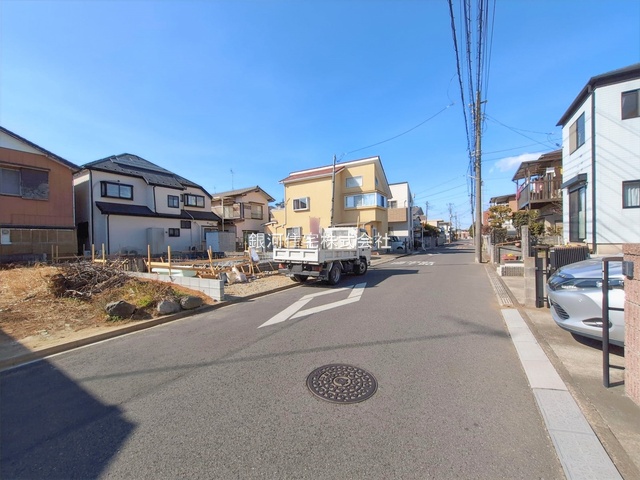 G00386444 千葉県八千代市八千代台北１６丁目 新築一戸建て 4399万円 土地面積111.08m² (約33.60坪) 建物面積108.39m² (約32.78坪) 間取り４ＬＤＫ 築年月2026年05月【外観6】