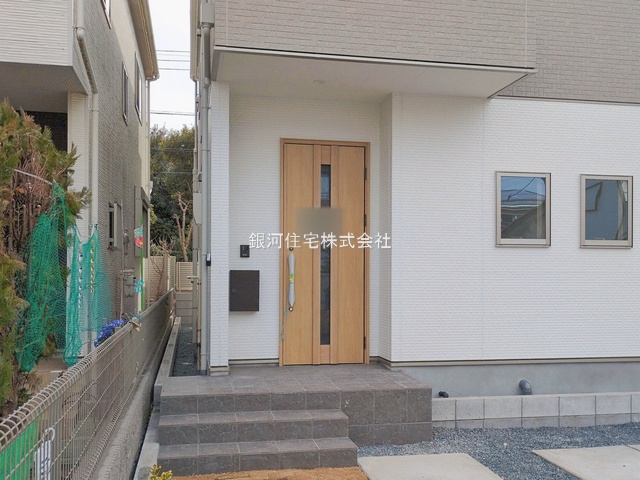 G00386447 千葉県習志野市香澄５丁目 新築一戸建て 5699万円 土地面積114.80m² (約34.72坪) 建物面積103.51m² (約31.31坪) 間取り４ＬＤＫ 築年月2026年02月【外観5】
