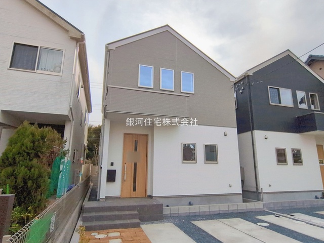 G00386447 千葉県習志野市香澄５丁目 新築一戸建て 5699万円 土地面積114.80m² (約34.72坪) 建物面積103.51m² (約31.31坪) 間取り４ＬＤＫ 築年月2026年02月【外観12】