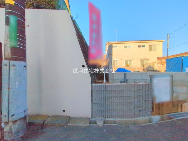 G00386487 東京都町田市忠生２丁目 新築一戸建て 3480万円 土地面積96.25m² (約29.11坪) 建物面積92.94m² (約28.11坪) 間取り３ＬＤＫ 築年月2026年06月【外観8】