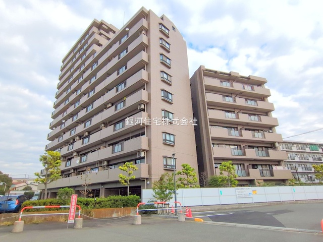 G00386562 埼玉県戸田市大字新曽 中古マンション 4899万円 専有面積65.12m² (約19.69坪) 間取り２ＬＤＫ 所在階3階 築年月1997年01月(築29年)【外観2】