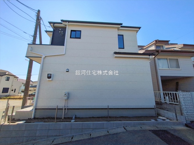 G00386623 千葉県四街道市大日 新築一戸建て 3788万円 土地面積132.51m² (約40.08坪) 建物面積105.64m² (約31.95坪) 間取り４ＬＤＫ 築年月2026年01月(築１年以内)【外観9】