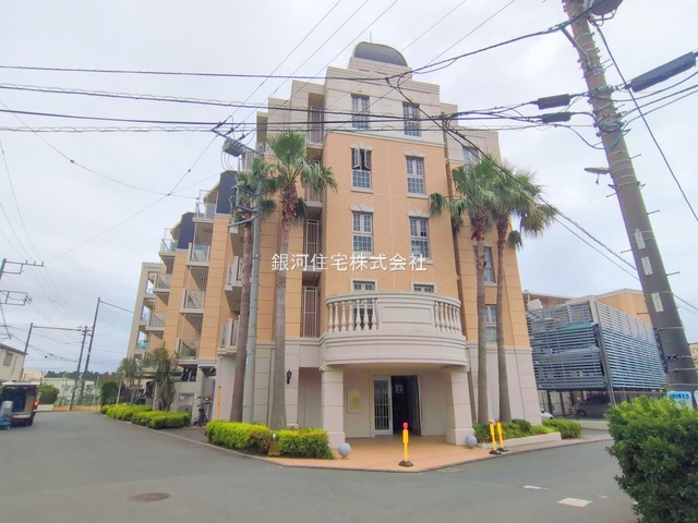 G00386922 神奈川県茅ヶ崎市汐見台 中古マンション 4580万円 専有面積75.25m² (約22.76坪) 間取り２ＬＤＫ 所在階2階 築年月2008年10月(築17年)【外観4】