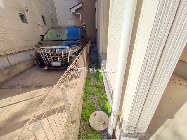 G00386930 埼玉県川口市青木２丁目 中古一戸建て 3899万円 土地面積61.01m² (約18.45坪) 建物面積97.28m² (約29.42坪) 間取り３ＬＤＫ 築年月2017年11月(築8年)【外観5】