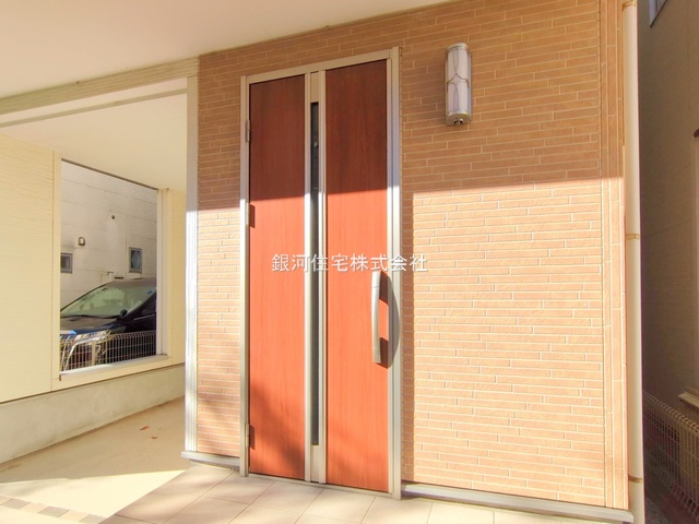 G00386930 埼玉県川口市青木２丁目 中古一戸建て 3899万円 土地面積61.01m² (約18.45坪) 建物面積97.28m² (約29.42坪) 間取り３ＬＤＫ 築年月2017年11月(築8年)【外観17】