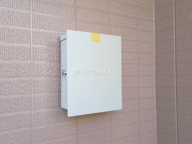 G00386940 埼玉県草加市谷塚町 中古一戸建て 3499万円 土地面積109.46m² (約33.11坪) 建物面積99.36m² (約30.05坪) 間取り３ＬＤＫ 築年月1998年11月(築27年)【外観5】