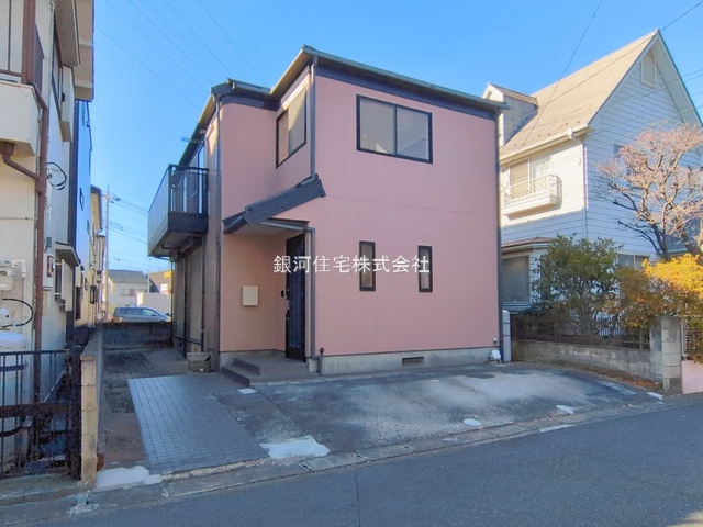 G00386940 埼玉県草加市谷塚町 中古一戸建て 3499万円 土地面積109.46m² (約33.11坪) 建物面積99.36m² (約30.05坪) 間取り３ＬＤＫ 築年月1998年11月(築27年)【外観15】