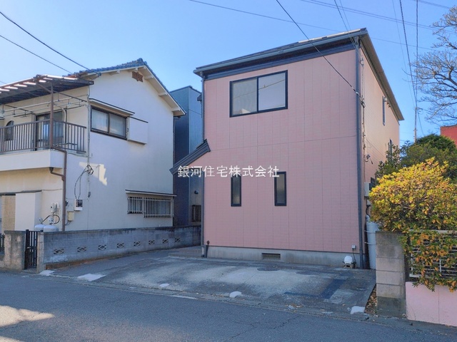 G00386940 埼玉県草加市谷塚町 中古一戸建て 3499万円 土地面積109.46m² (約33.11坪) 建物面積99.36m² (約30.05坪) 間取り３ＬＤＫ 築年月1998年11月(築27年)【外観17】