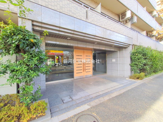 G00387165 東京都三鷹市下連雀９丁目 中古マンション 6499万円 専有面積64.17m² (約19.41坪) 間取り２ＳＬＤＫ 所在階3階 築年月2004年07月(築21年)【外観3】