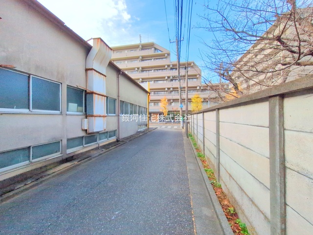 G00387165 東京都三鷹市下連雀９丁目 中古マンション 6499万円 専有面積64.17m² (約19.41坪) 間取り２ＳＬＤＫ 所在階3階 築年月2004年07月(築21年)【外観5】