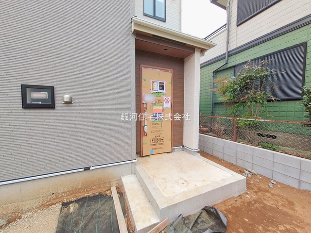 G00387371 埼玉県所沢市大字下富 新築一戸建て 4298万円 土地面積188.45m² (約57.00坪) 建物面積103.86m² (約31.41坪) 間取り４ＬＤＫ 築年月2026年01月(築１年以内)【外観11】