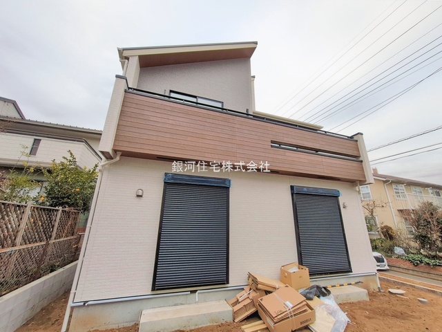 G00387371 埼玉県所沢市大字下富 新築一戸建て 4298万円 土地面積188.45m² (約57.00坪) 建物面積103.86m² (約31.41坪) 間取り４ＬＤＫ 築年月2026年01月(築１年以内)【外観18】