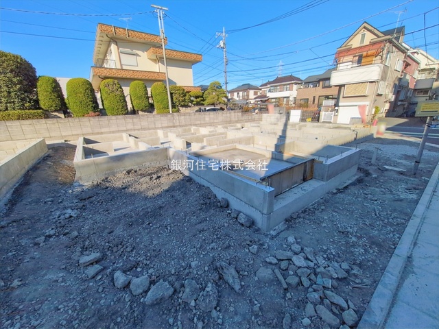 G00387395 東京都葛飾区水元３丁目 新築一戸建て 4990万円 土地面積80.02m² (約24.20坪) 建物面積89.63m² (約27.11坪) 間取り３ＳＬＤＫ 築年月2026年04月【外観8】