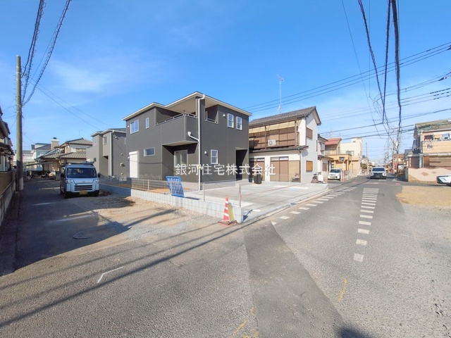 G00387411 埼玉県さいたま市岩槻区城南１丁目 新築一戸建て 3780万円 土地面積162.07m² (約49.02坪) 建物面積107.64m² (約32.56坪) 間取り４ＬＤＫ 築年月2026年02月【外観3】