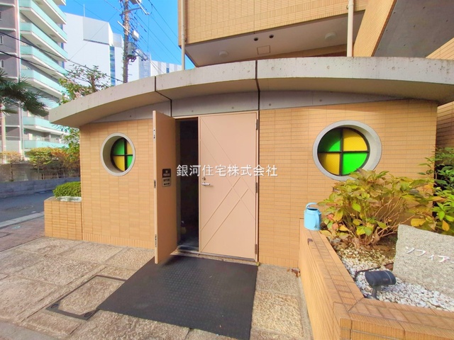 G00387432 東京都目黒区中目黒１丁目 中古マンション 6990万円 専有面積28.79m² (約8.70坪) 間取り１ＤＫ 所在階4階 築年月2011年01月(築15年)【外観10】