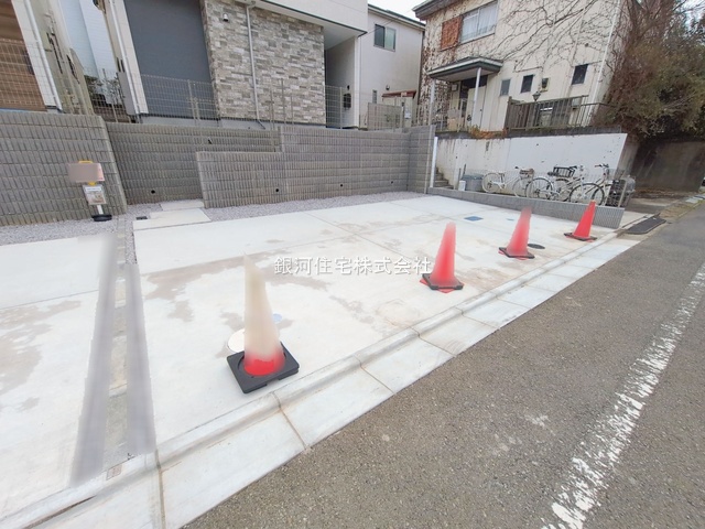G00388826 東京都町田市成瀬台１丁目 新築一戸建て 5799万円 土地面積168.90m² (約51.09坪) 建物面積105.04m² (約31.77坪) 間取り４ＬＤＫ 築年月2025年10月(築１年以内)【外観9】