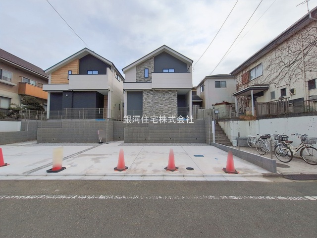 G00388826 東京都町田市成瀬台１丁目 新築一戸建て 5799万円 土地面積168.90m² (約51.09坪) 建物面積105.04m² (約31.77坪) 間取り４ＬＤＫ 築年月2025年10月(築１年以内)【外観11】