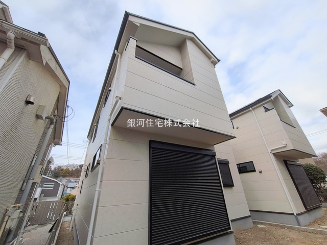 G00388826 東京都町田市成瀬台１丁目 新築一戸建て 5799万円 土地面積168.90m² (約51.09坪) 建物面積105.04m² (約31.77坪) 間取り４ＬＤＫ 築年月2025年10月(築１年以内)【外観14】