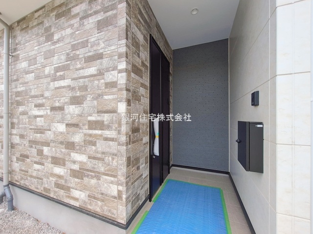 G00388826 東京都町田市成瀬台１丁目 新築一戸建て 5799万円 土地面積168.90m² (約51.09坪) 建物面積105.04m² (約31.77坪) 間取り４ＬＤＫ 築年月2025年10月(築１年以内)【外観18】