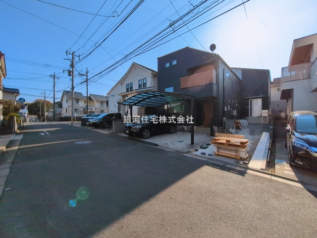 G00389105 埼玉県川口市柳崎４丁目 新築一戸建て 9990万円 土地面積131.12m² (約39.66坪) 建物面積105.99m² (約32.06坪) 間取り２ＳＬＤＫ 築年月2025年10月(築１年以内)【外観3】