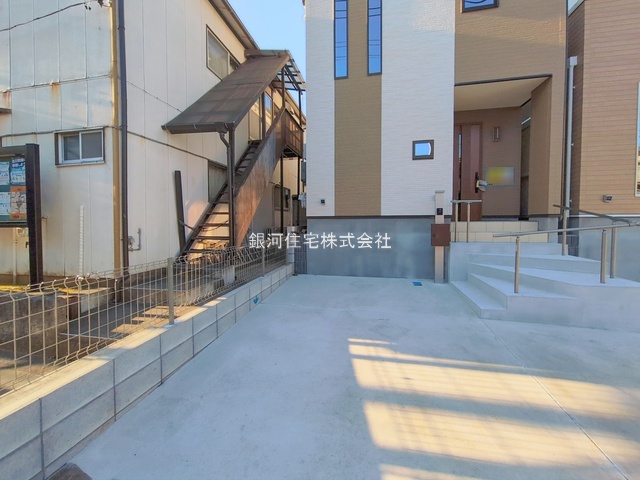 G00389131 千葉県船橋市新高根６丁目 新築一戸建て 3798万円 土地面積153.33m² (約46.38坪) 建物面積101.02m² (約30.55坪) 間取り４ＬＤＫ 築年月2026年01月(築１年以内)【外観5】