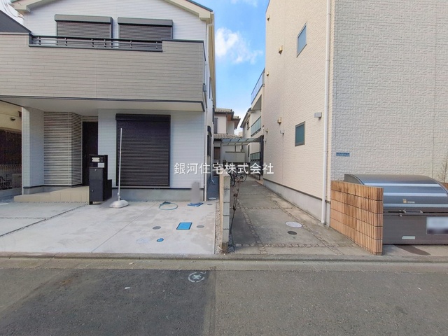 G00389145 神奈川県相模原市南区若松５丁目 新築一戸建て 4490万円 土地面積92.00m² (約27.83坪) 建物面積102.68m² (約31.06坪) 間取り４ＬＤＫ 築年月2025年12月(築１年以内)【外観12】