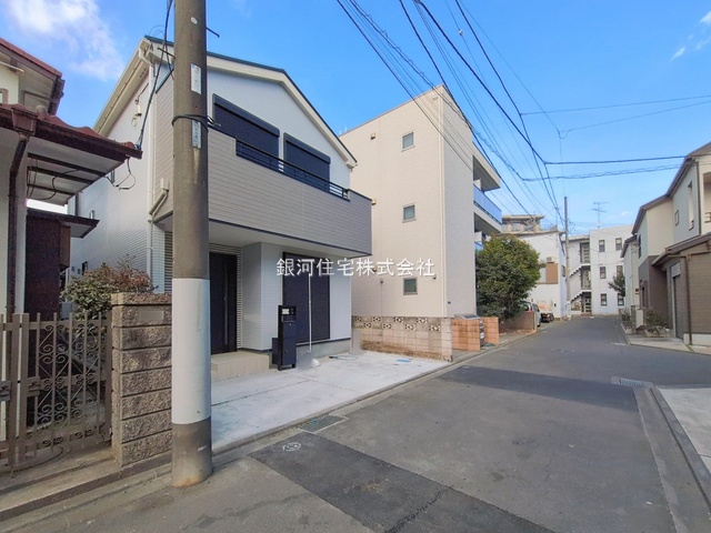 G00389145 神奈川県相模原市南区若松５丁目 新築一戸建て 4490万円 土地面積92.00m² (約27.83坪) 建物面積102.68m² (約31.06坪) 間取り４ＬＤＫ 築年月2025年12月(築１年以内)【外観13】