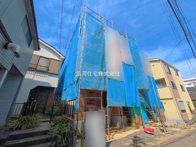 G00389431 神奈川県横浜市鶴見区北寺尾７丁目 新築一戸建て 4680万円 土地面積67.44m² (約20.40坪) 建物面積113.74m² (約34.40坪) 間取り３ＳＬＤＫ 築年月2026年08月【外観2】