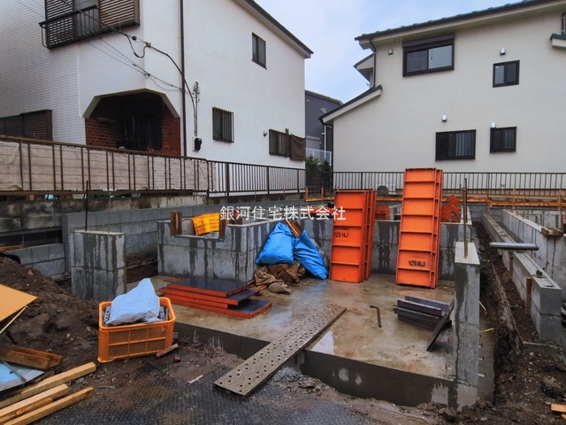 G00389431 神奈川県横浜市鶴見区北寺尾７丁目 新築一戸建て 4680万円 土地面積67.44m² (約20.40坪) 建物面積113.74m² (約34.40坪) 間取り３ＳＬＤＫ 築年月2026年08月【外観7】