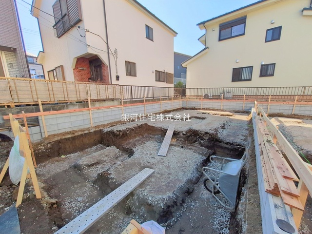 G00389431 神奈川県横浜市鶴見区北寺尾７丁目 新築一戸建て 4680万円 土地面積67.44m² (約20.40坪) 建物面積113.74m² (約34.40坪) 間取り３ＳＬＤＫ 築年月2026年08月【外観16】