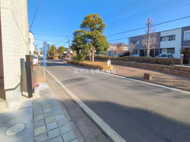 G00389461 埼玉県志木市中宗岡１丁目 新築一戸建て 3399万円 土地面積71.56m² (約21.64坪) 建物面積115.22m² (約34.85坪) 間取り３ＳＬＤＫ 築年月2026年02月(築１年以内)【外観10】