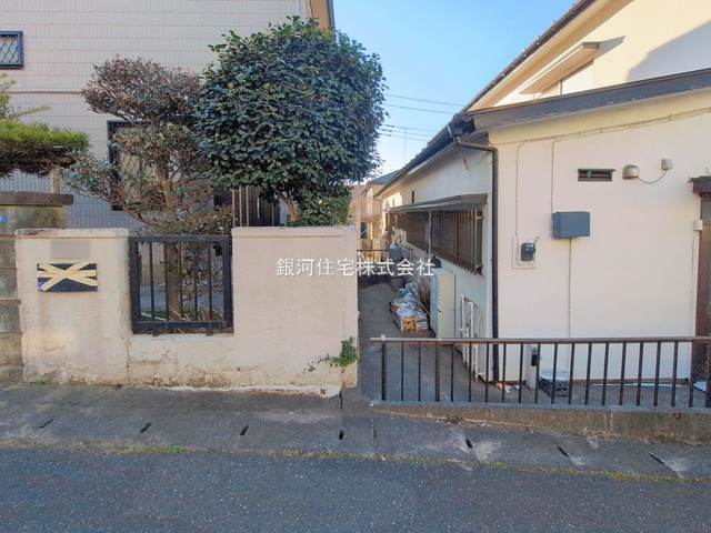 G00389465 千葉県柏市中原１丁目 中古一戸建て 2990万円 土地面積158.67m² (約47.99坪) 建物面積133.46m² (約40.37坪) 間取り４ＬＤＫ 築年月1997年05月(築28年)【外観5】