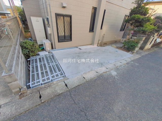 G00389465 千葉県柏市中原１丁目 中古一戸建て 2990万円 土地面積158.67m² (約47.99坪) 建物面積133.46m² (約40.37坪) 間取り４ＬＤＫ 築年月1997年05月(築28年)【外観9】