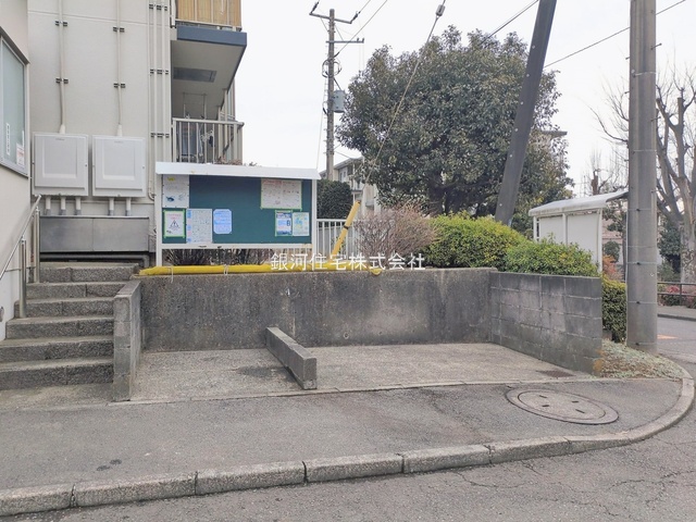 G00389726 神奈川県横浜市旭区東希望が丘 中古マンション 2190万円 専有面積68.99m² (約20.86坪) 間取り３ＬＤＫ 所在階3階 築年月1981年11月(築44年)【外観11】