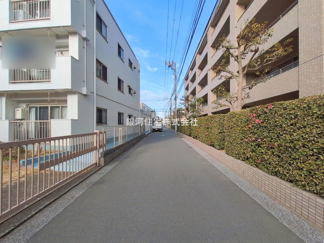 G00389727 神奈川県横浜市港北区日吉本町３丁目 中古マンション 2299万円 専有面積49.00m² (約14.82坪) 間取り２ＬＤＫ 所在階2階 築年月1970年04月(築55年)【外観6】