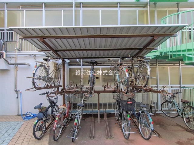 G00389727 神奈川県横浜市港北区日吉本町３丁目 中古マンション 2299万円 専有面積49.00m² (約14.82坪) 間取り２ＬＤＫ 所在階2階 築年月1970年04月(築55年)【外観10】