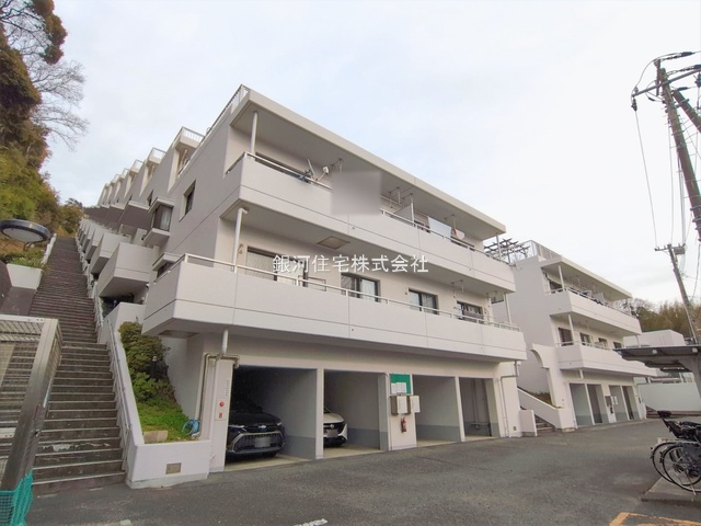 G00389773 神奈川県横浜市港南区日野中央３丁目 中古マンション 3080万円 専有面積87.25m² (約26.39坪) 間取り３ＬＤＫ 所在階4階 築年月1986年04月(築39年)【外観4】