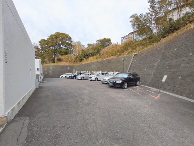 G00389773 神奈川県横浜市港南区日野中央３丁目 中古マンション 3080万円 専有面積87.25m² (約26.39坪) 間取り３ＬＤＫ 所在階4階 築年月1986年04月(築39年)【外観7】