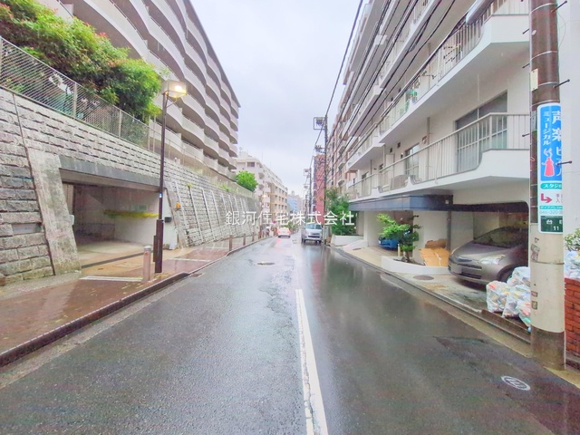 G00389826 神奈川県横浜市神奈川区台町 中古マンション 3199万円 専有面積44.66m² (約13.50坪) 間取り１ＬＤＫ 所在階8階 築年月1972年03月(築54年)【外観6】
