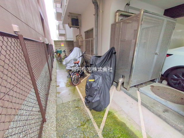 G00389826 神奈川県横浜市神奈川区台町 中古マンション 3199万円 専有面積44.66m² (約13.50坪) 間取り１ＬＤＫ 所在階8階 築年月1972年03月(築54年)【外観9】