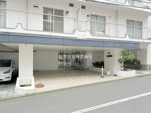 G00389826 神奈川県横浜市神奈川区台町 中古マンション 3199万円 専有面積44.66m² (約13.50坪) 間取り１ＬＤＫ 所在階8階 築年月1972年03月(築54年)【外観16】