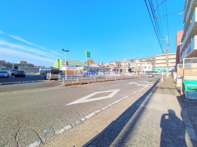 G00389868 神奈川県横浜市戸塚区平戸町 中古マンション 1999万円 専有面積56.68m² (約17.14坪) 間取り３ＬＤＫ 所在階2階 築年月1981年07月(築44年)【外観7】