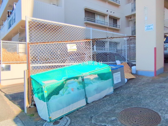 G00389868 神奈川県横浜市戸塚区平戸町 中古マンション 1999万円 専有面積56.68m² (約17.14坪) 間取り３ＬＤＫ 所在階2階 築年月1981年07月(築44年)【外観8】