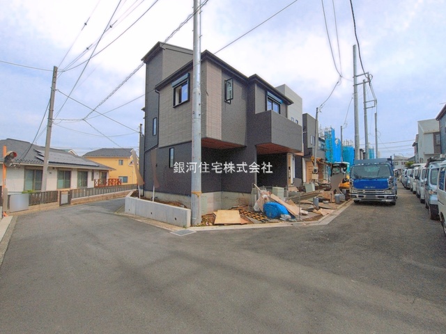 G00389939 神奈川県綾瀬市寺尾釜田１丁目 新築一戸建て 4180万円 土地面積100.23m² (約30.31坪) 建物面積103.29m² (約31.24坪) 間取り４ＬＤＫ 築年月2026年04月【外観3】