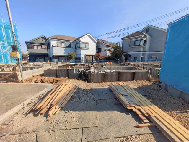 G00389940 神奈川県綾瀬市寺尾釜田１丁目 新築一戸建て 4180万円 土地面積100.23m² (約30.31坪) 建物面積103.50m² (約31.30坪) 間取り４ＬＤＫ 築年月2026年04月【外観11】