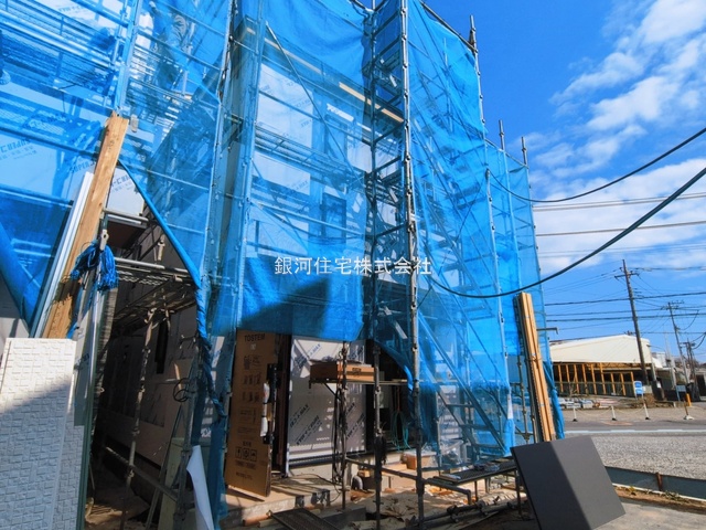 G00389942 神奈川県綾瀬市寺尾釜田１丁目 新築一戸建て 4080万円 土地面積137.90m² (約41.71坪) 建物面積104.32m² (約31.55坪) 間取り４ＬＤＫ 築年月2026年04月【外観4】